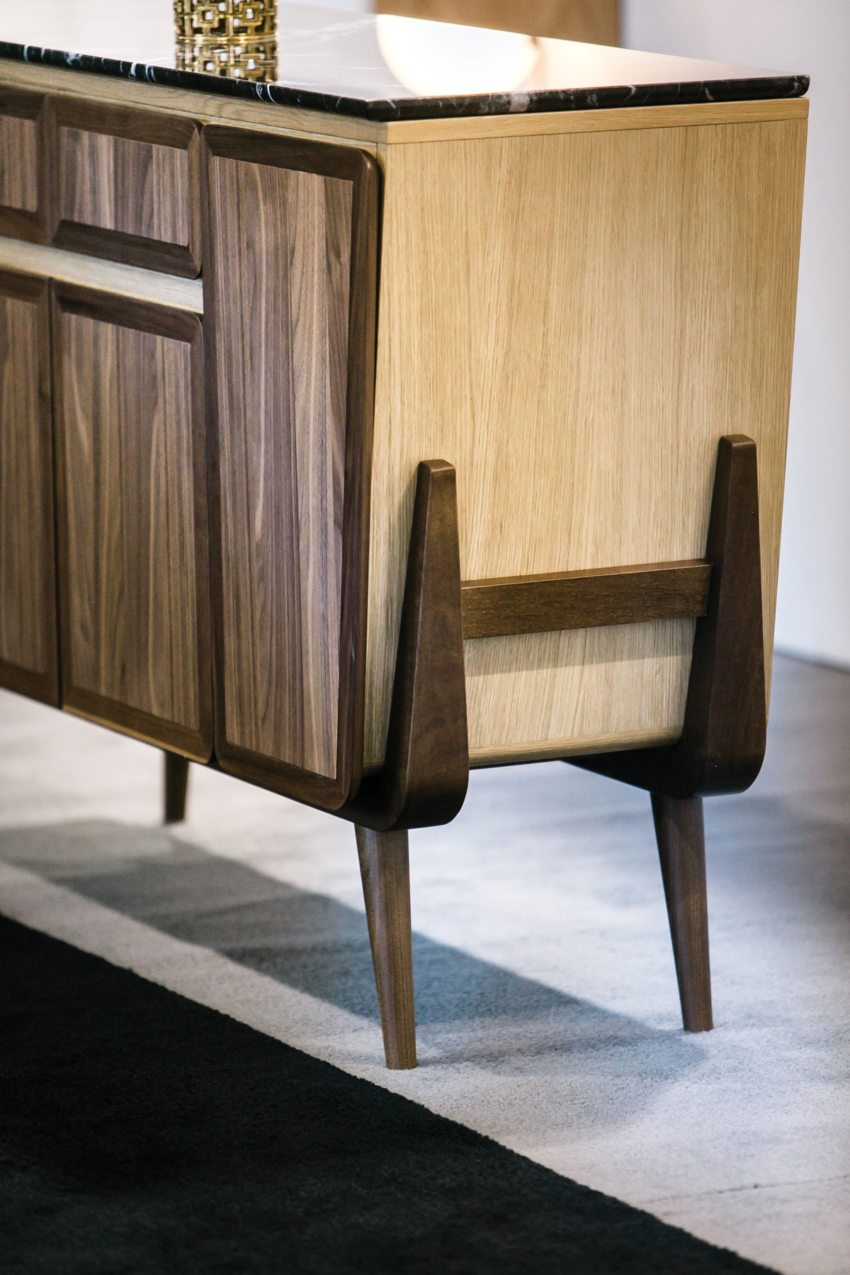 2K1M fai collection credenza