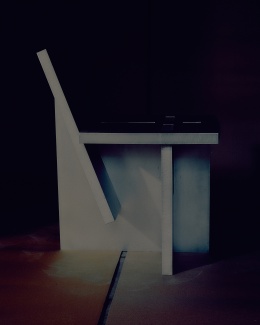 The Aluminiowe Skos chair by Brud Studia.