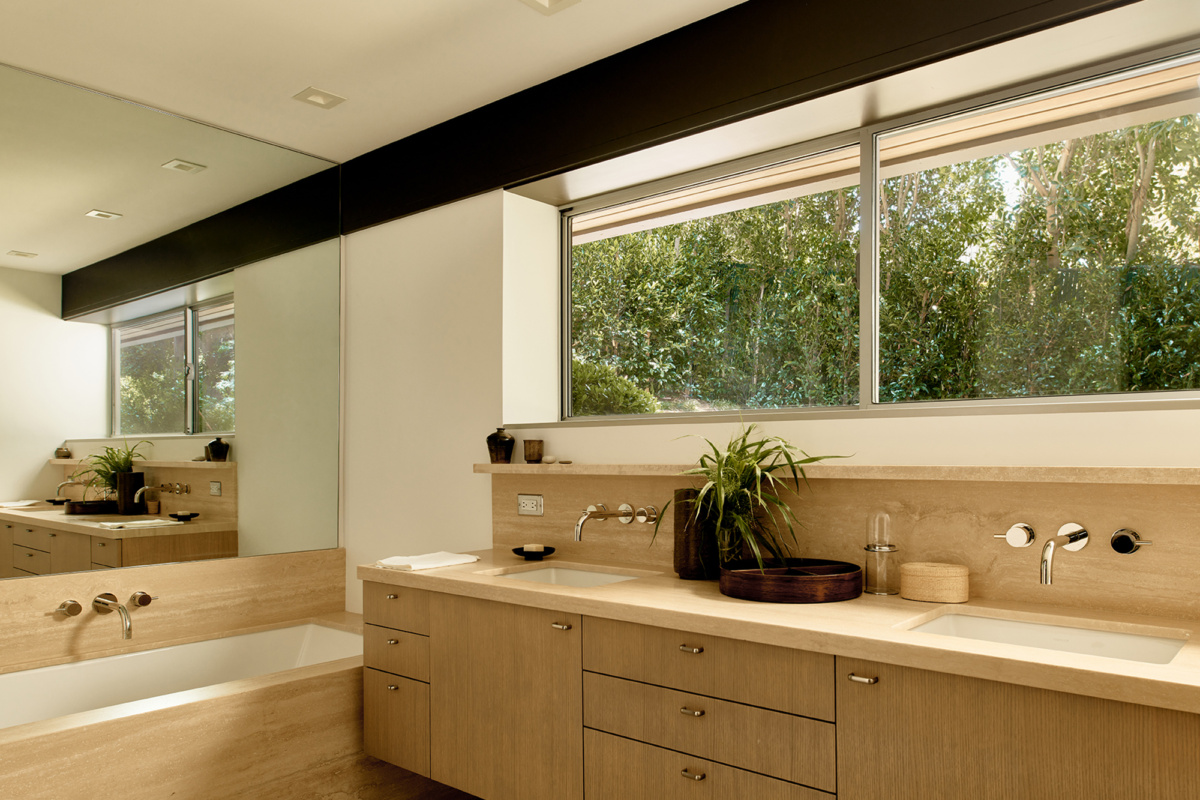 Breland-Harper 09: Bathroom