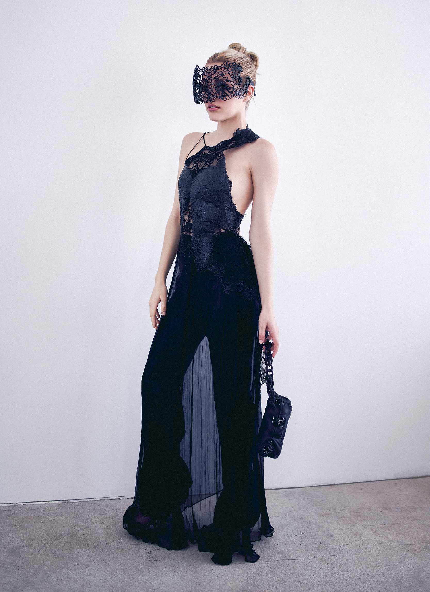 grace van dien sixtysix mag 04