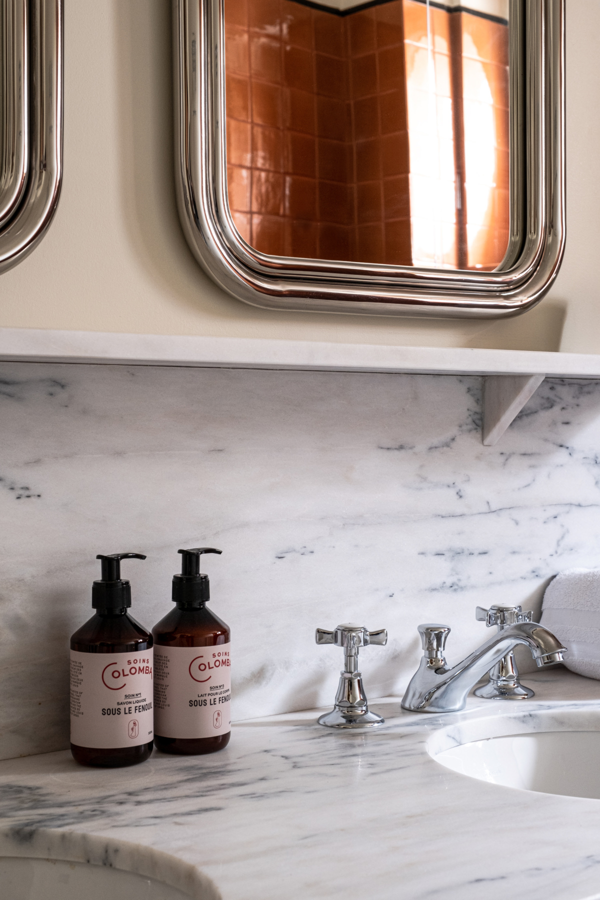 orso hotels bathroom