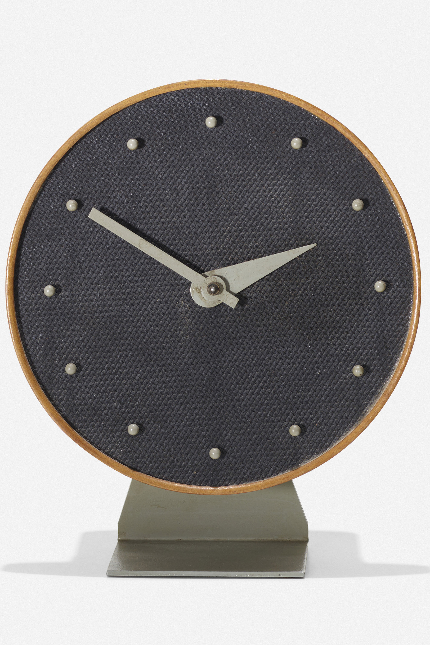 Herman Miller Vintage - George Nelson and Associates Masonite table clock, model 4767A