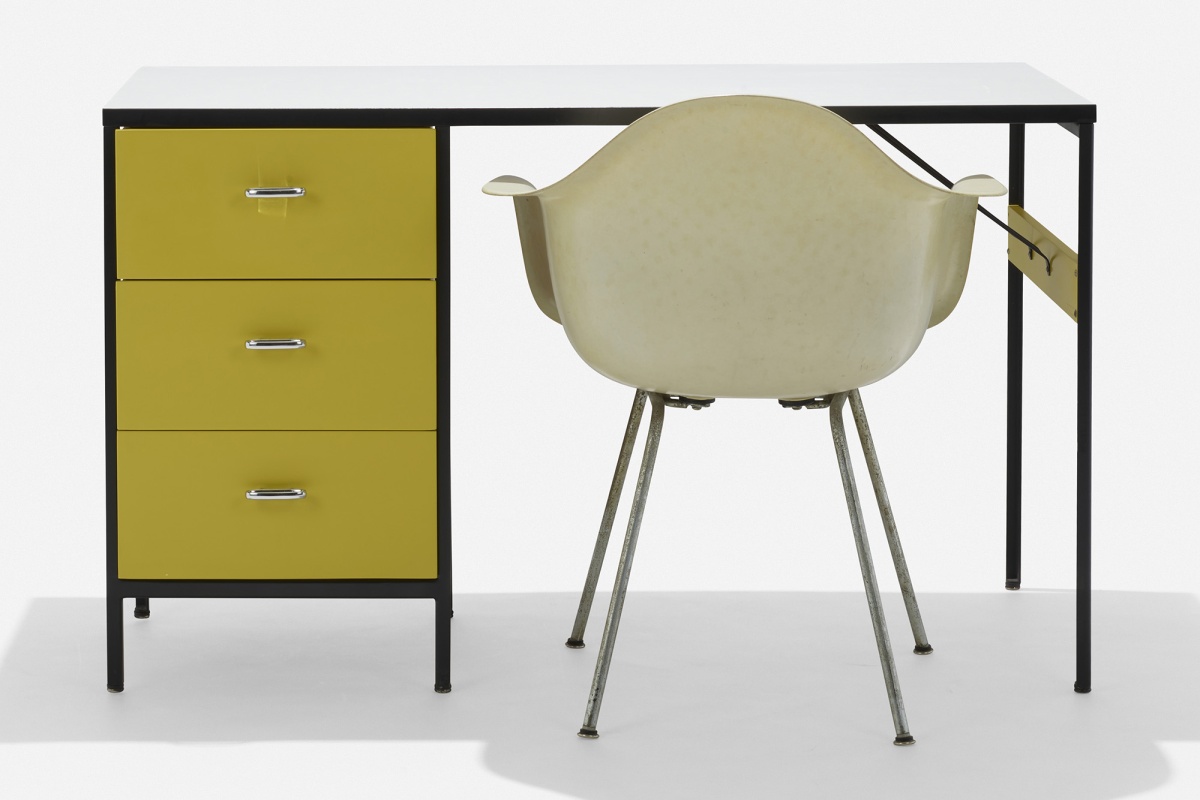 Herman Miller Vintage - Steelframe desk, model 4111 and DAX