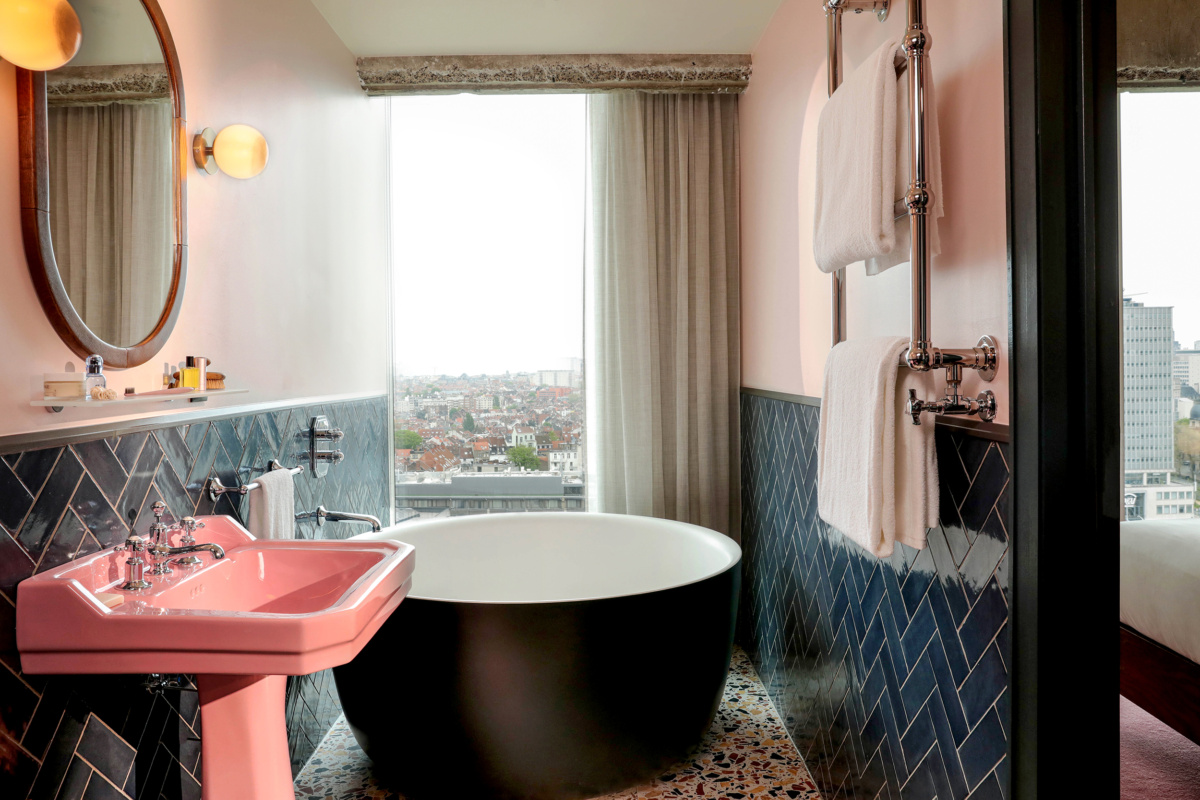 hoxton brussels en suite bathroom 