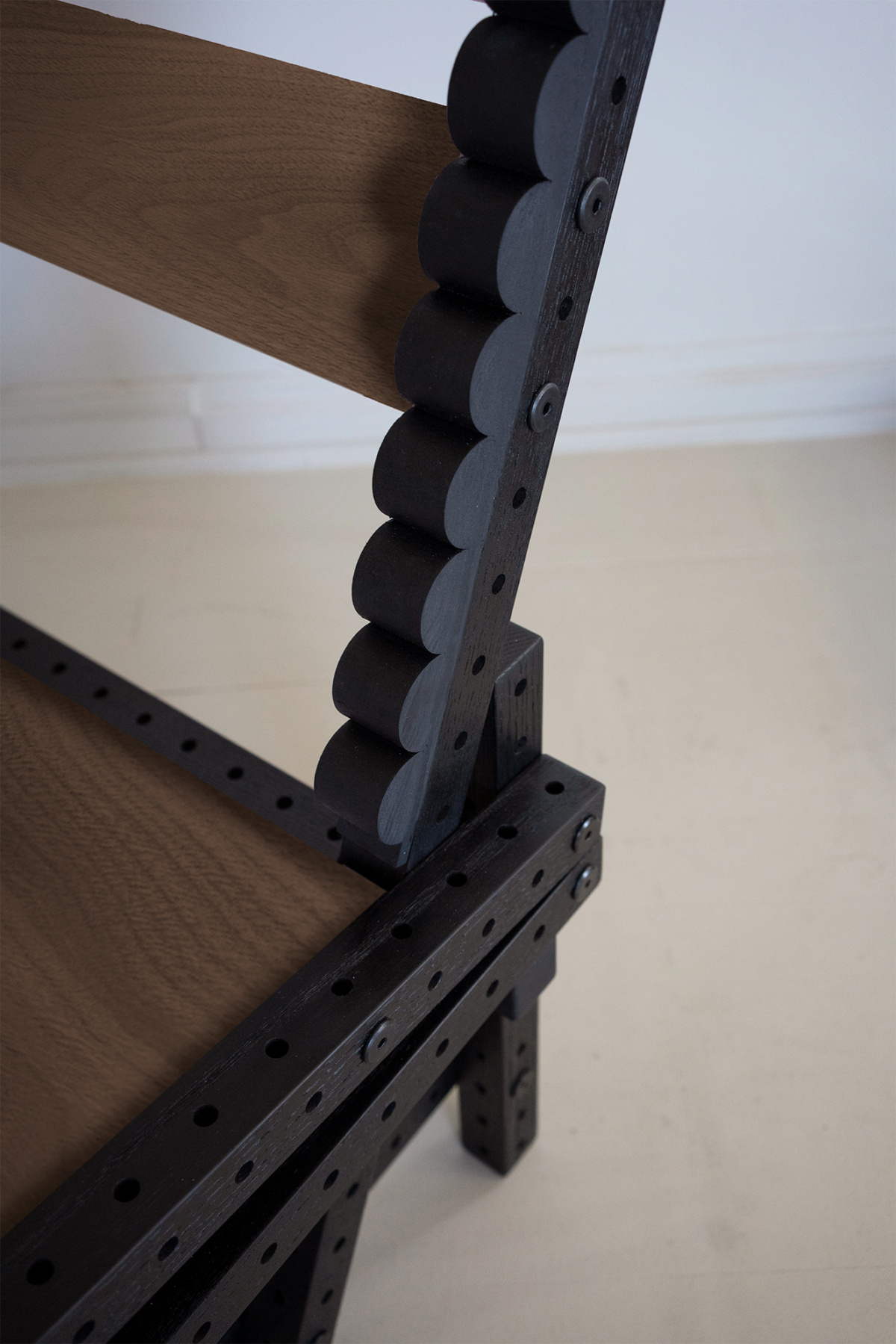 loose parts lean to lounge chair