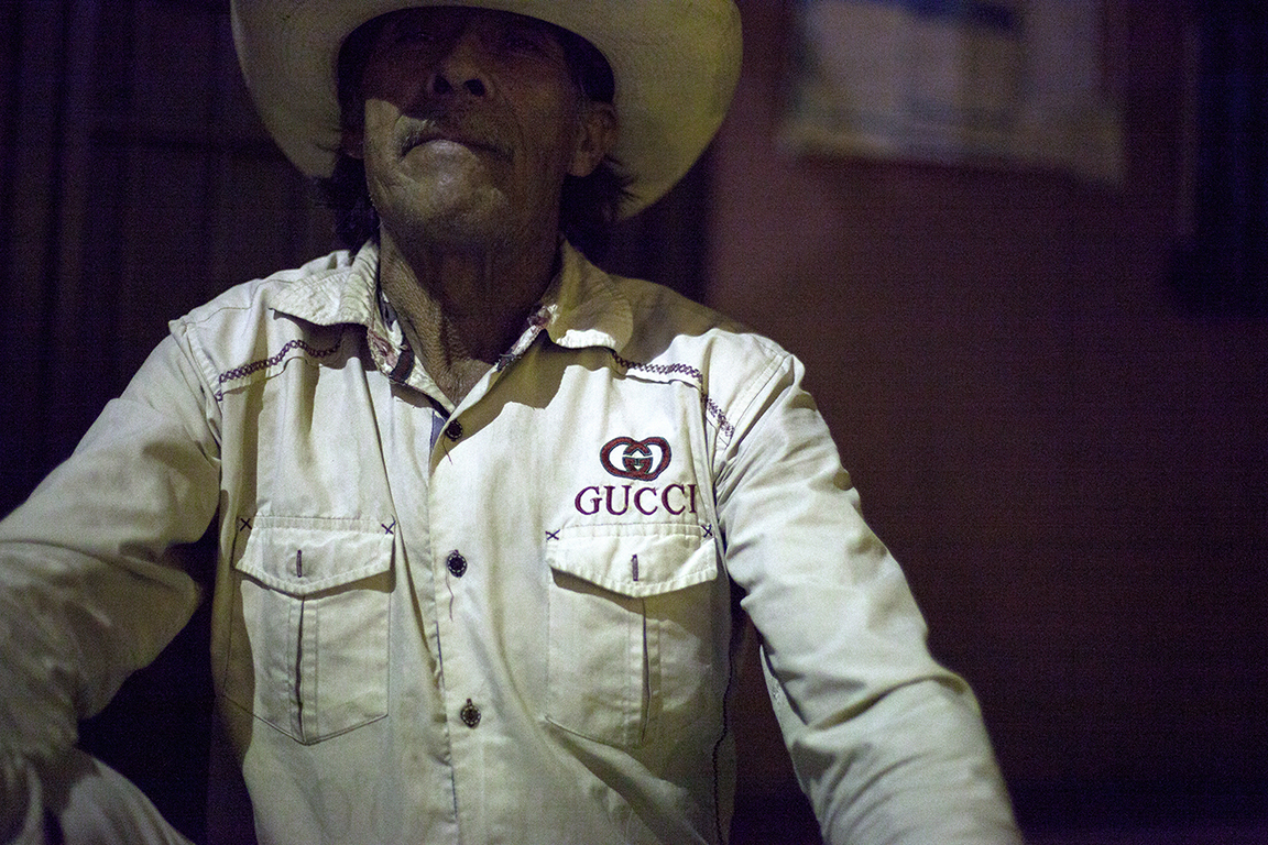 Gary Let Her Monica Nouwens 06