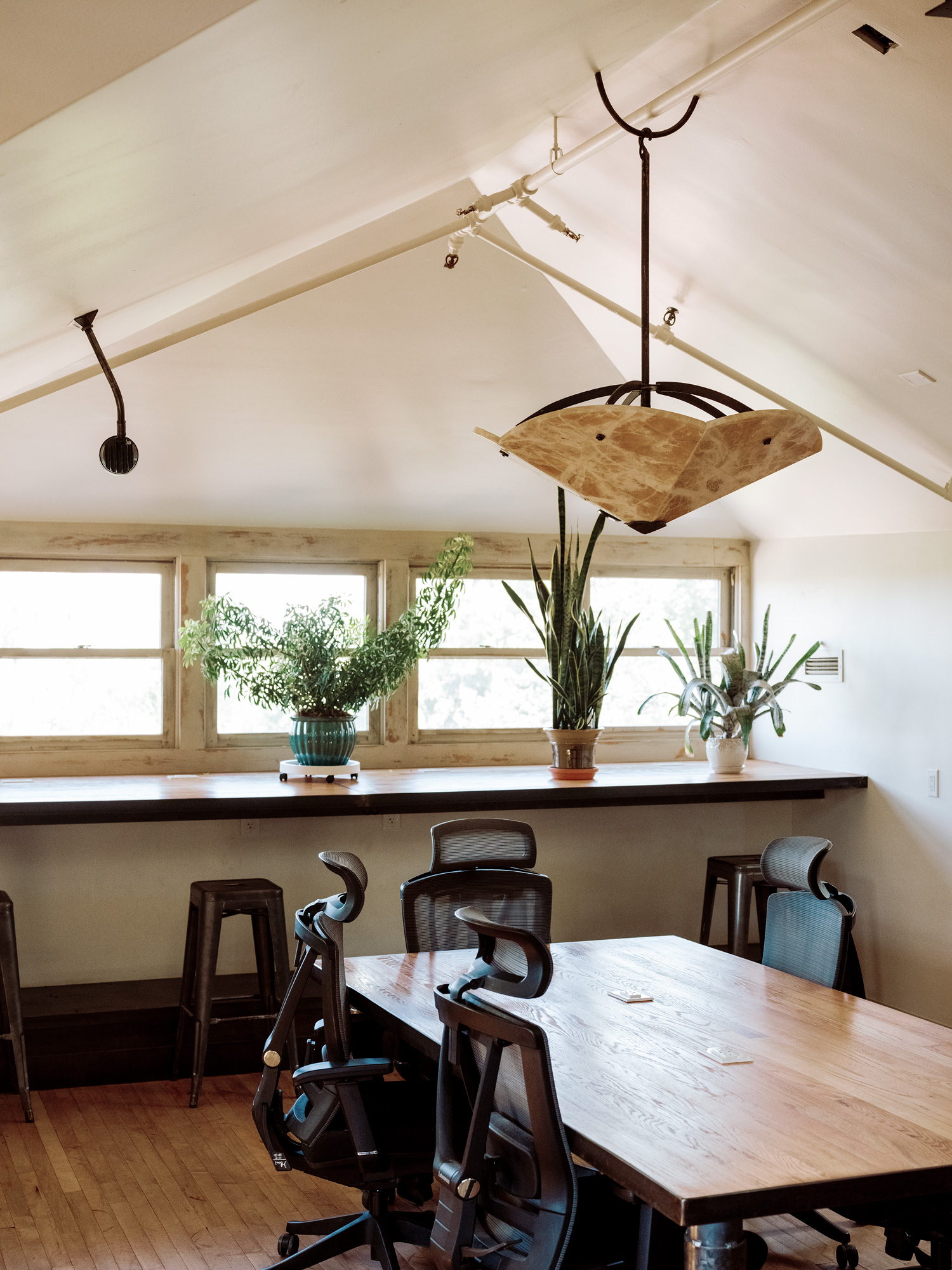 Outliers Academy podcast studio tour