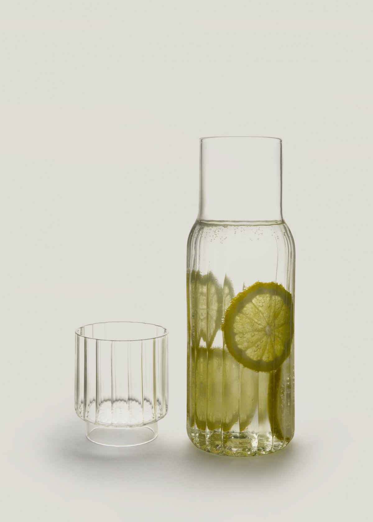 agustina bottoni carafe set