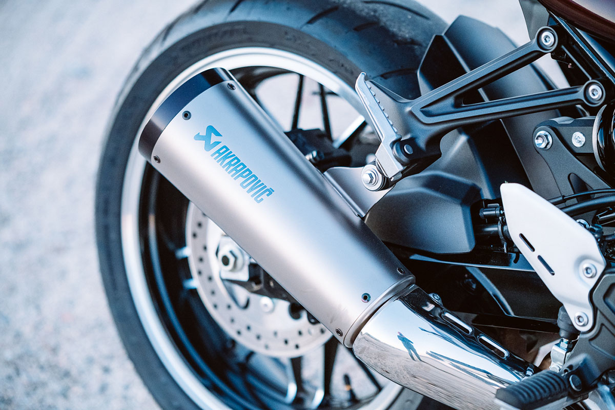 akrapovic