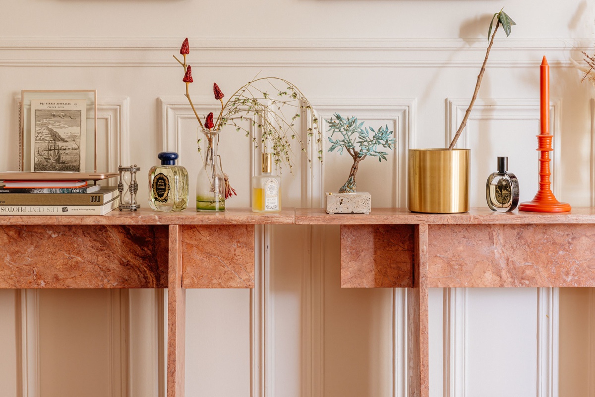 sabina socol console table