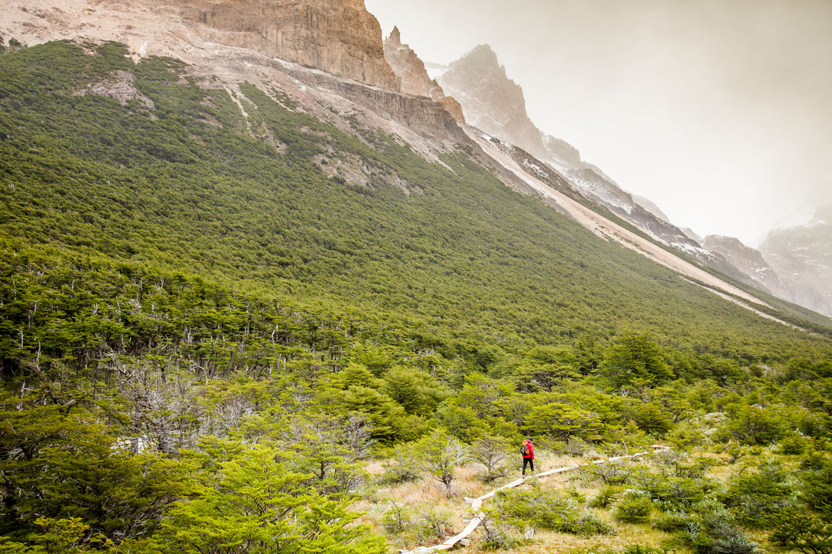 el chalten hotel hike natural reserve los huemules