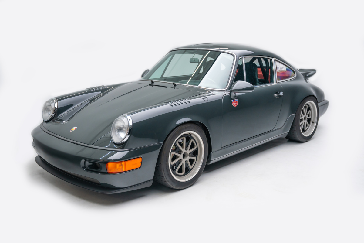 magnus walker porsche 911 SRT