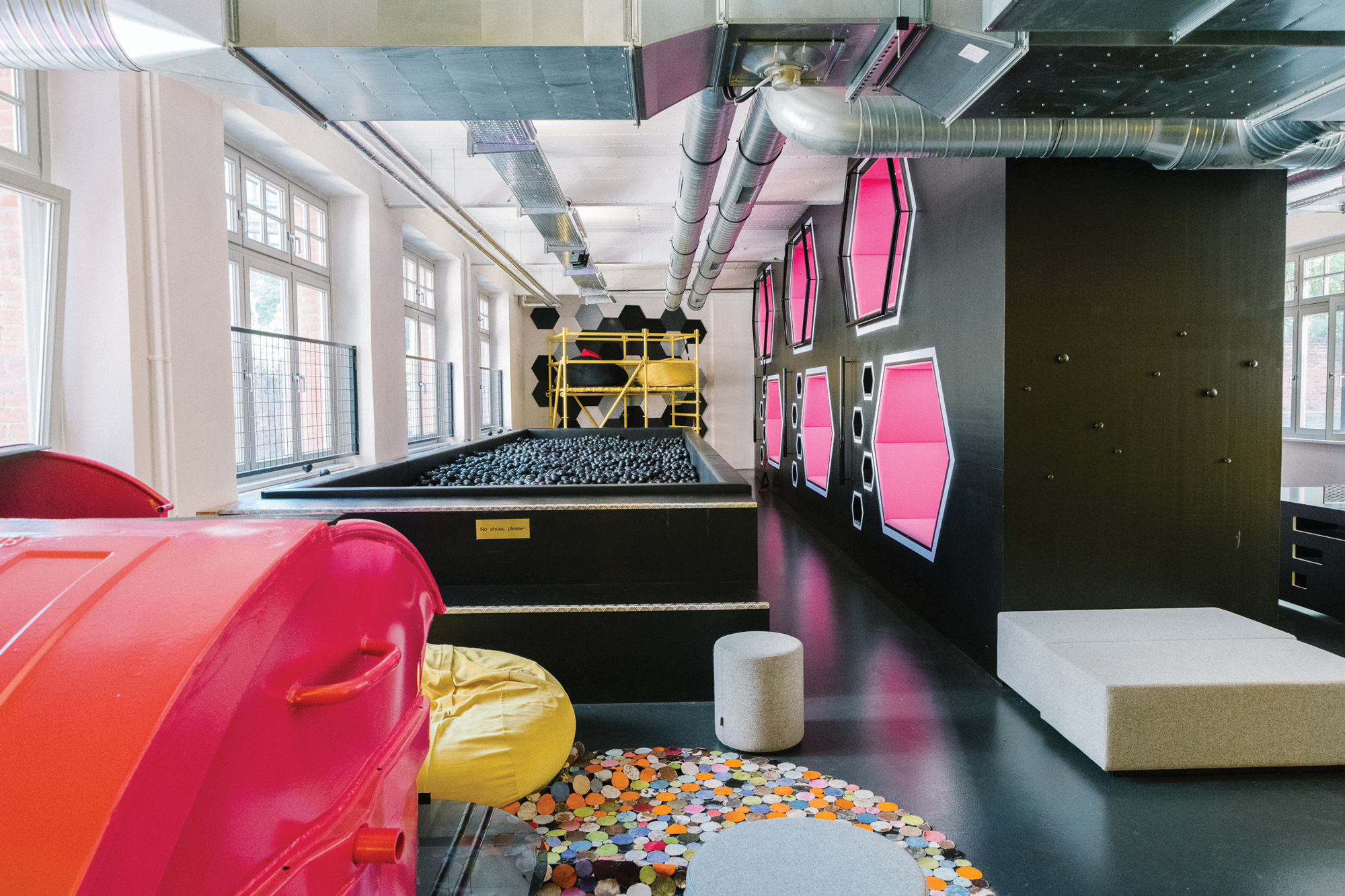 sixtysix mag martin eyerer factory berlin