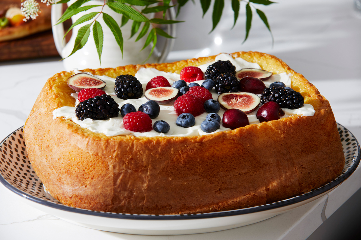 sixtysix mag wolf gourmet slow cooker cake