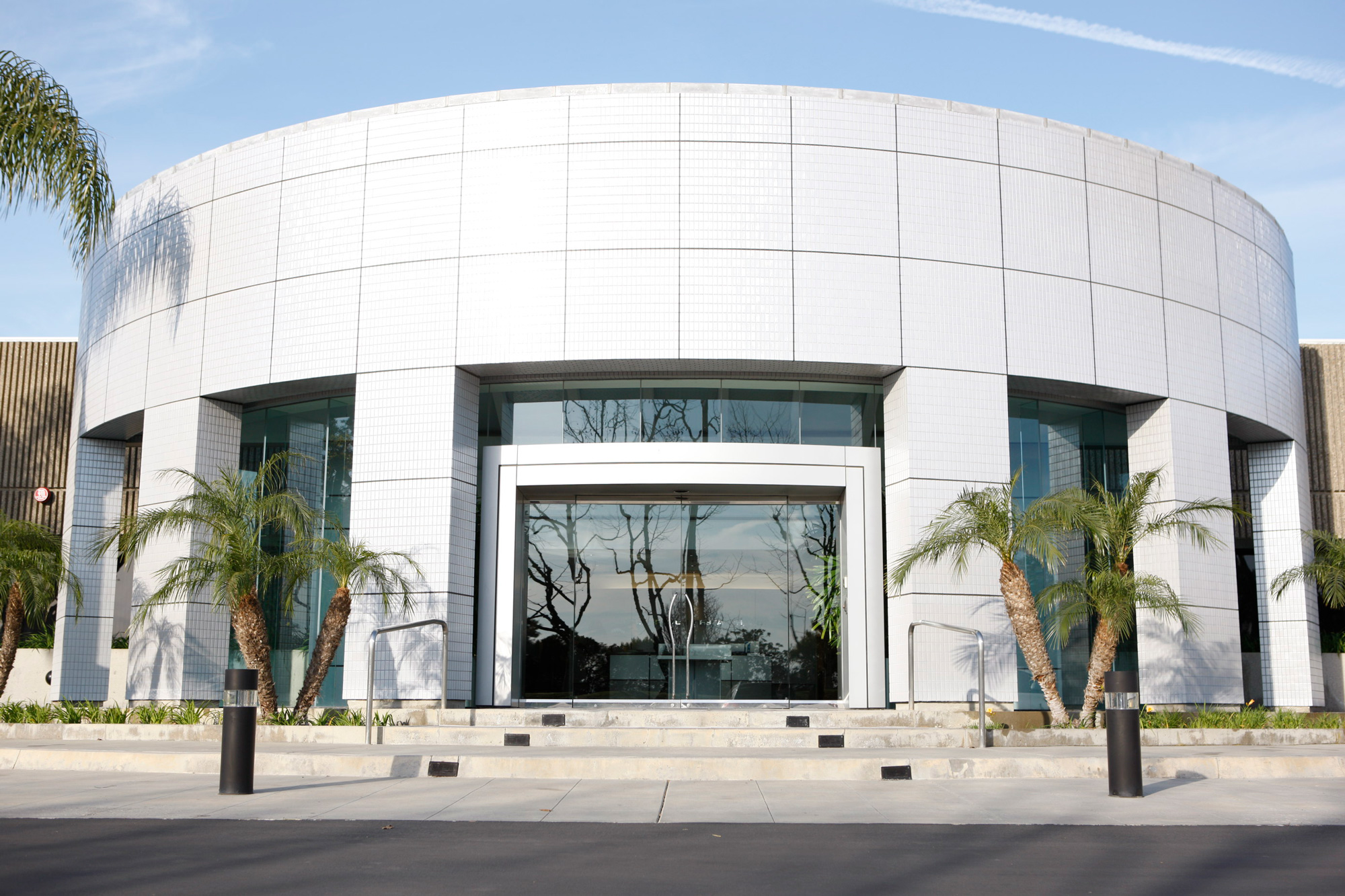 sixtysix mag toyota calty newport beach